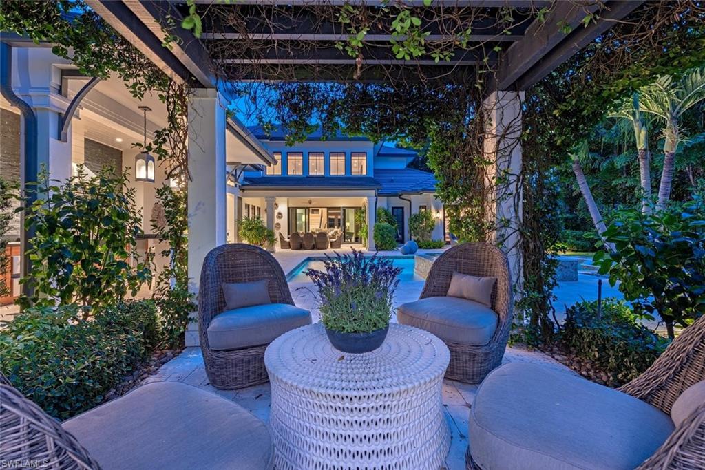 3170 Crayton Road Naples, FL 34103 - Photo 24 of 35
