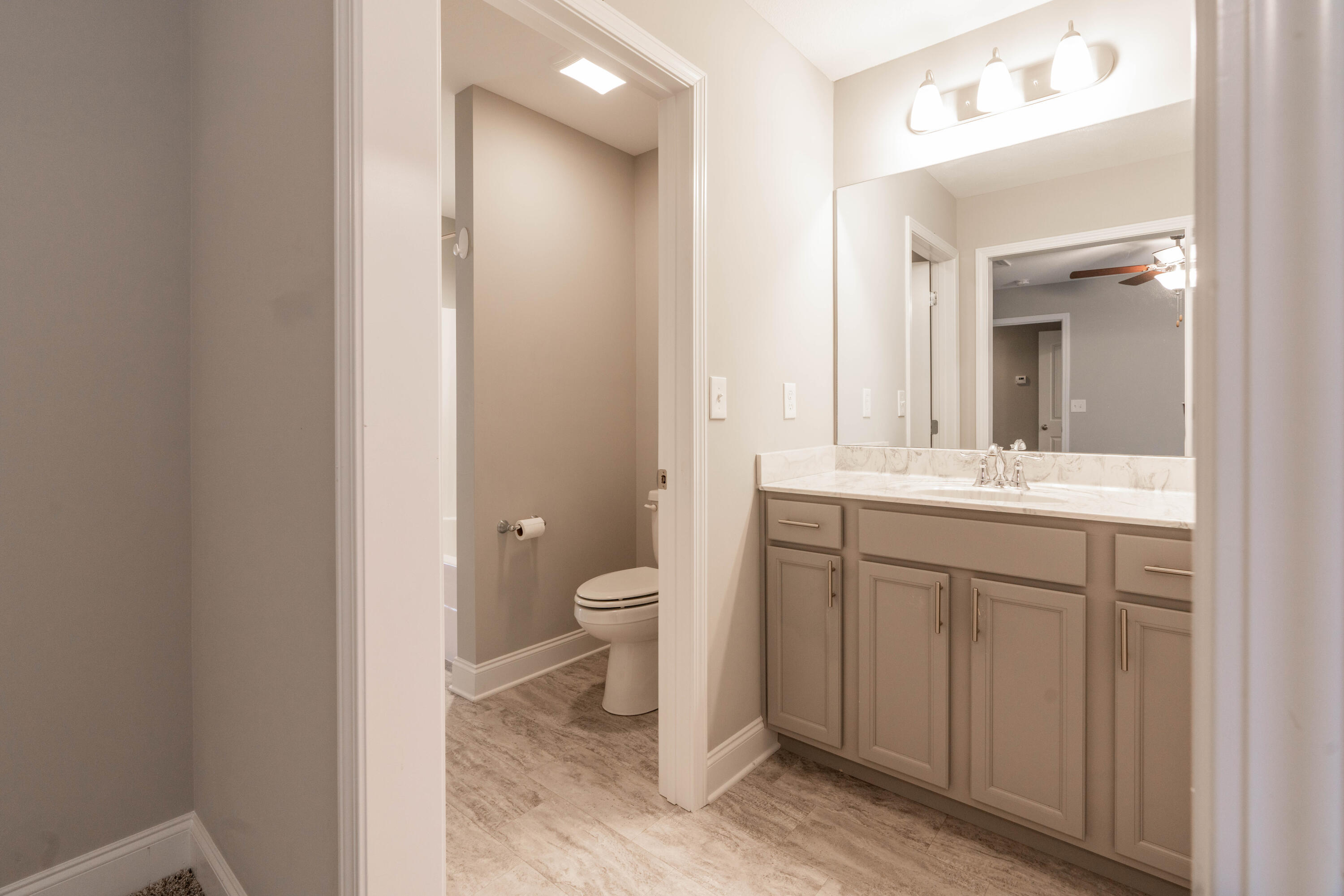 125 West Rarity Ridge Parkway, Unit LOT102A Oak Ridge, TN 37830 - Photo 17 of 44 Jack N Jill Bath