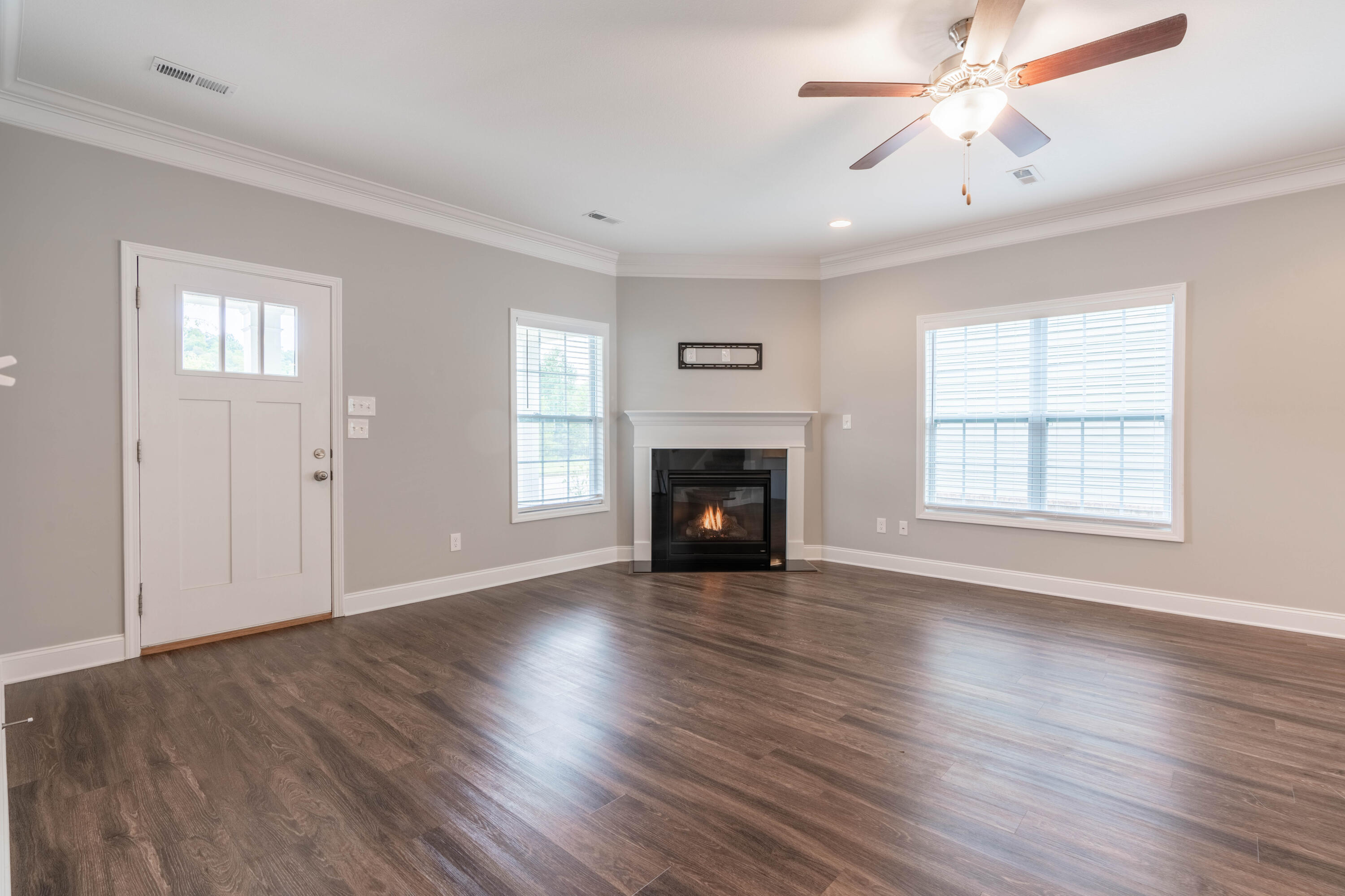 125 West Rarity Ridge Parkway, Unit LOT102A Oak Ridge, TN 37830 - Photo 4 of 44 Living Room