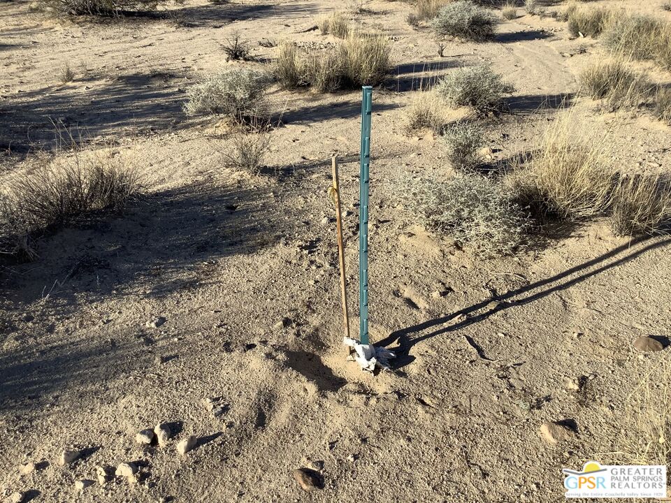 0 Winters Road Joshua Tree, CA 92252 - Photo 23 of 30 a bathroom with a shower