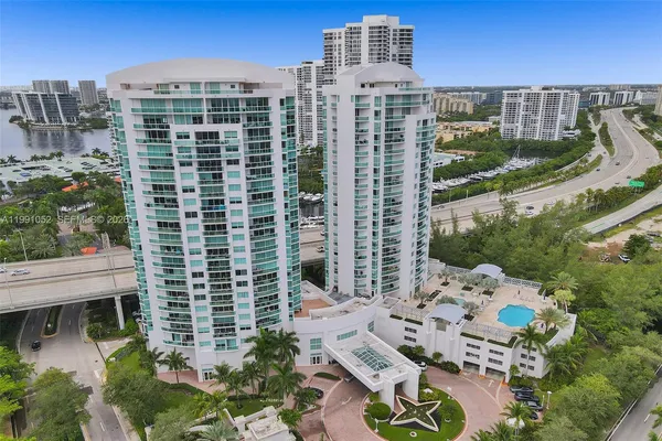 $4,500 | 19400 Turnberry Way, Unit 1621, Aventura, FL 33180