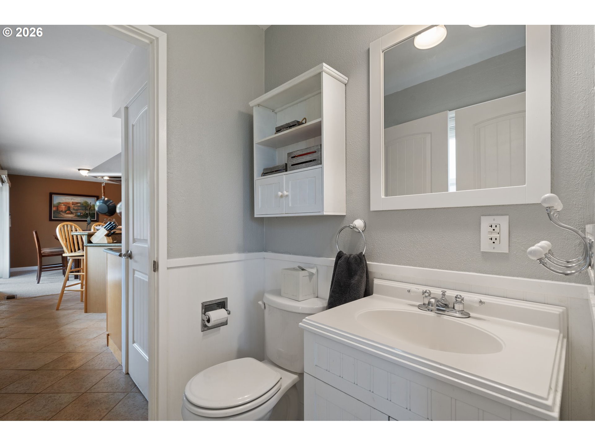 3720 Southeast 166th Avenue Portland, OR 97236 - Photo 15 of 47