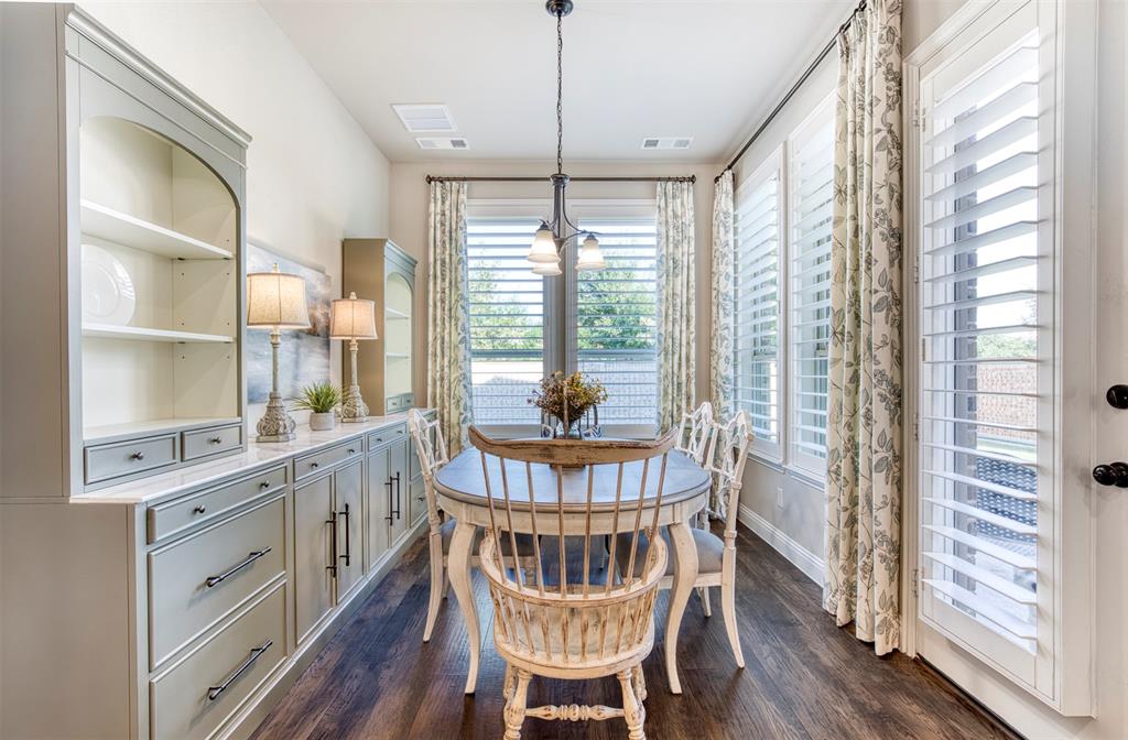 7760 Hackamore Street Frisco, TX 75036 - Photo 15 of 40 Eat-in kitchen with windows overlooking backyard