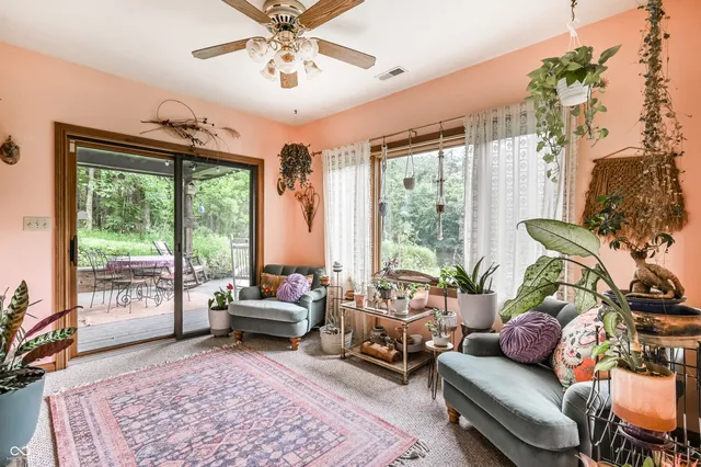 $595,000 | 5994 Pine Tree Lane Road, Morgantown, IN 46160