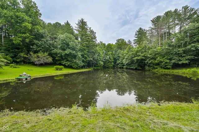 $595,000 | 5994 Pine Tree Lane Road, Morgantown, IN 46160