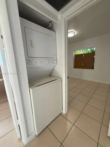 $2,600 | 6545 West 27th Court, Unit 1147, Hialeah, FL 33016
