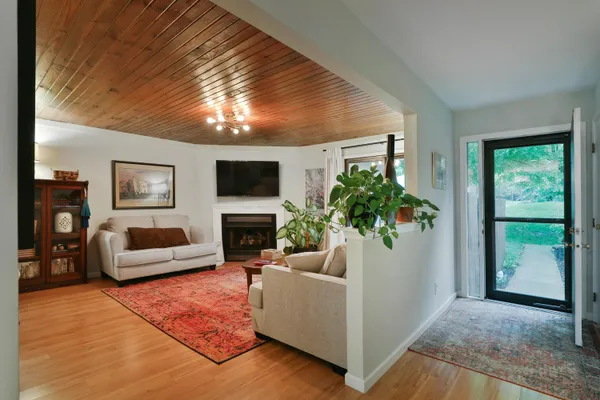 $310,000 | 3130 Rivermill Drive, Unit 2, Columbus, OH 43220