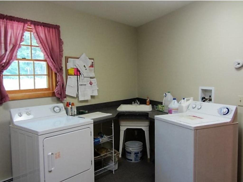 406 Oak Hill Road Wardsboro, VT 05360 - Photo 22 of 32 Gallery Image 22