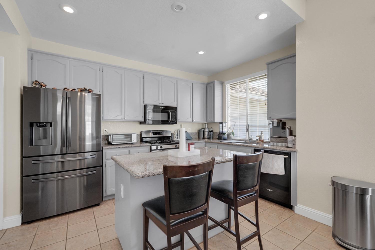 628 Mission Ridge Drive Manteca, CA 95337 - Photo 14 of 26
