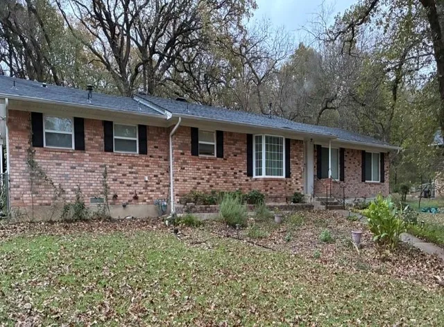 $2,550 | 1001 Crestview Drive, Cedar Hill, TX 75104