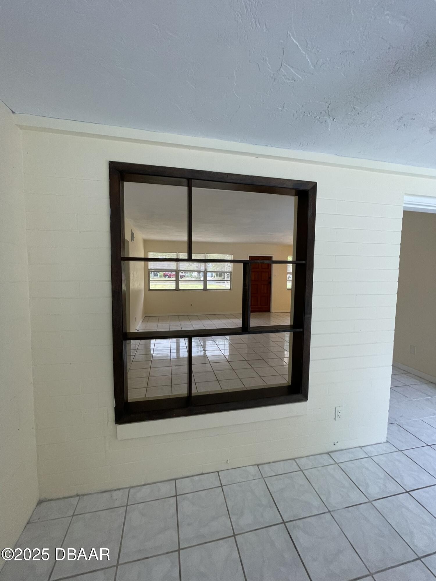 525 Tarragona Way Daytona Beach, FL 32114 - Photo 22 of 47 a view of washer and dryer