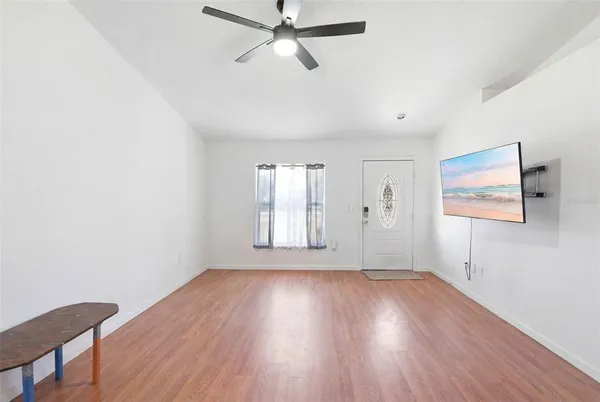 $325,000 | 195 North Frederick Street, Pierson, FL 32180