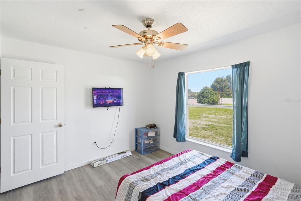 195 North Frederick Street Pierson, FL 32180 - Photo 35 of 39