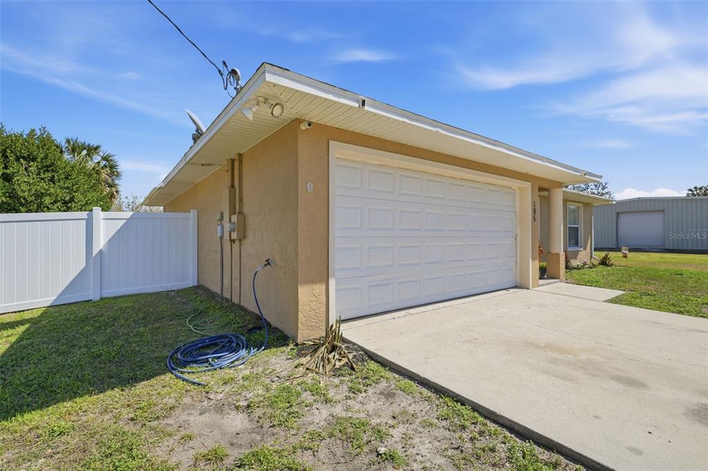 195 North Frederick Street Pierson, FL 32180 - Photo 5 of 39