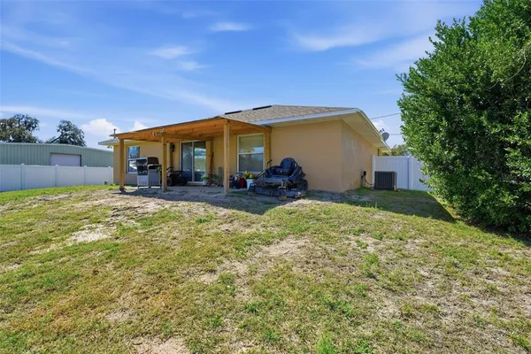 $325,000 | 195 North Frederick Street, Pierson, FL 32180