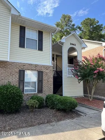 $1,100 | 2942 Mulberry Lane, Unit B, Greenville, NC 27858