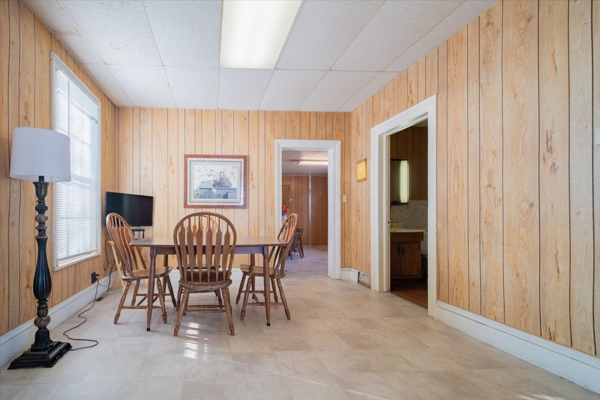 1243 East 1675 North Road Danvers, IL 61732 - Photo 19 of 38 Gallery Image 19