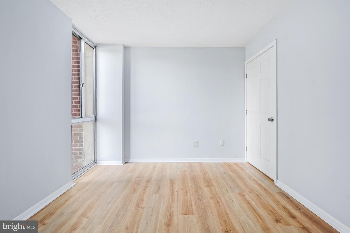1836 Metzerott Road, Unit 419 Hyattsville, MD 20783 - Photo 21 of 26 second bedroom
