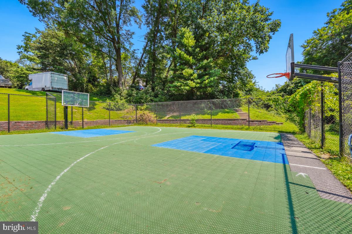 1836 Metzerott Road, Unit 419 Hyattsville, MD 20783 - Photo 25 of 26 basketball court