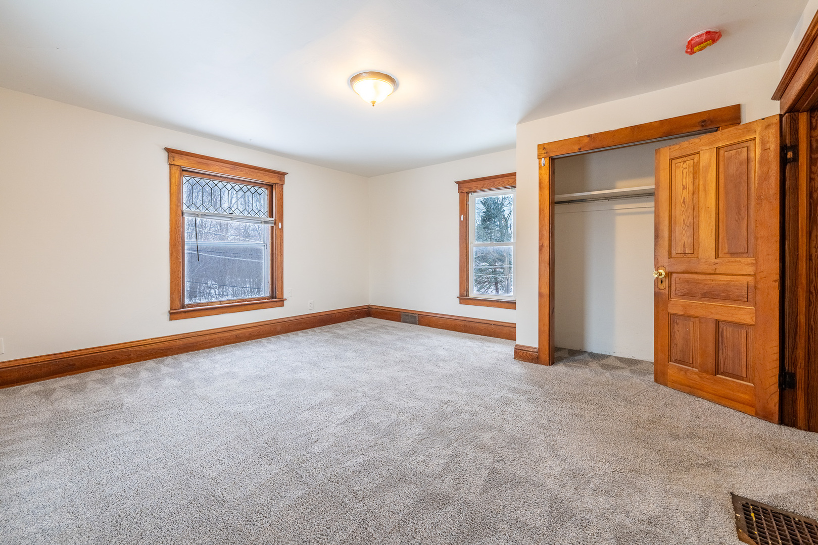 39520 North Kilbourne Road Wadsworth, IL 60083 - Photo 11 of 44 an empty room with windows and closet