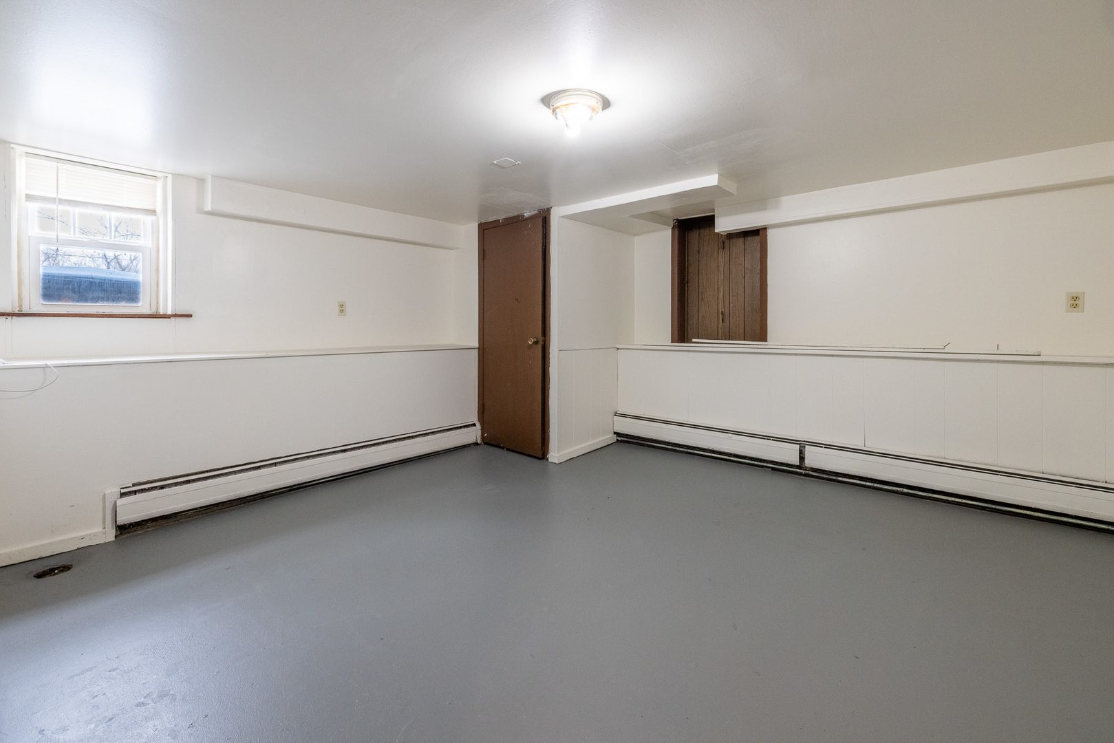 39520 North Kilbourne Road Wadsworth, IL 60083 - Photo 27 of 44 an empty room with a empty space