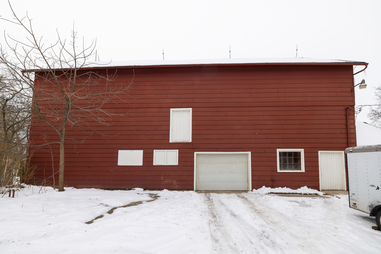39520 North Kilbourne Road Wadsworth, IL 60083 - Photo 30 of 44 a front view of a house with a yard