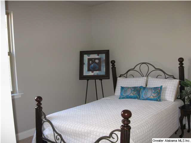 1005 Springfield Drive, Unit 2 Chelsea, AL 35043 - Photo 8 of 16