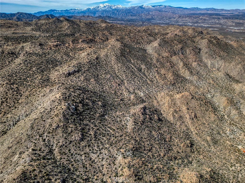 8900 Sunset Road Joshua Tree, CA 92252 - Photo 15 of 33