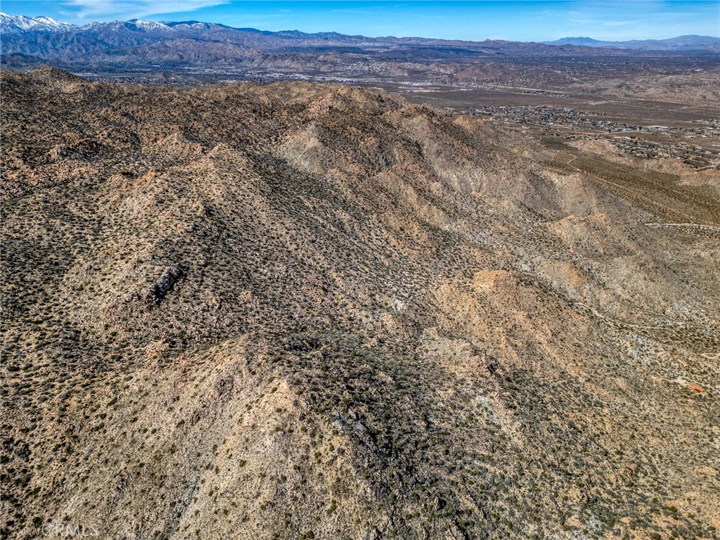 8900 Sunset Road Joshua Tree, CA 92252 - Photo 17 of 33