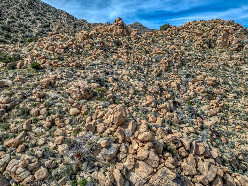 8900 Sunset Road Joshua Tree, CA 92252 - Photo 22 of 33