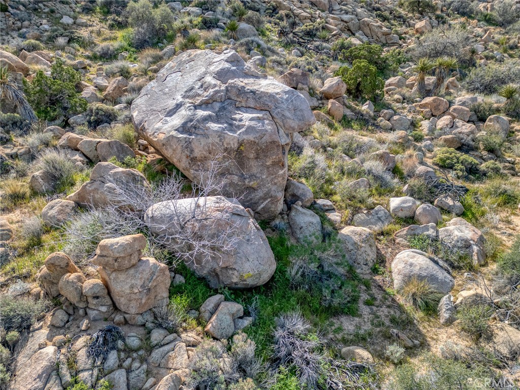 8900 Sunset Road Joshua Tree, CA 92252 - Photo 23 of 33