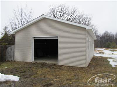 8254 Calkins Road Flint, MI 48532 - Photo 9 of 10 20252536-8.JPG