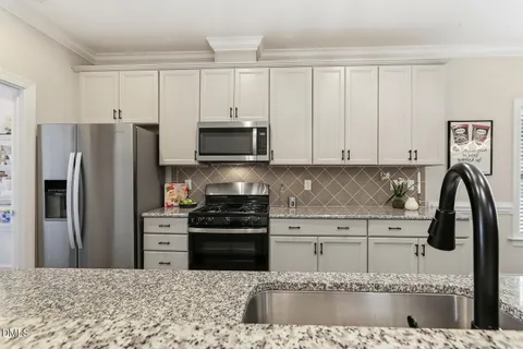 $374,900 | 529 Barneswyck Drive, Fuquay-Varina, NC 27526