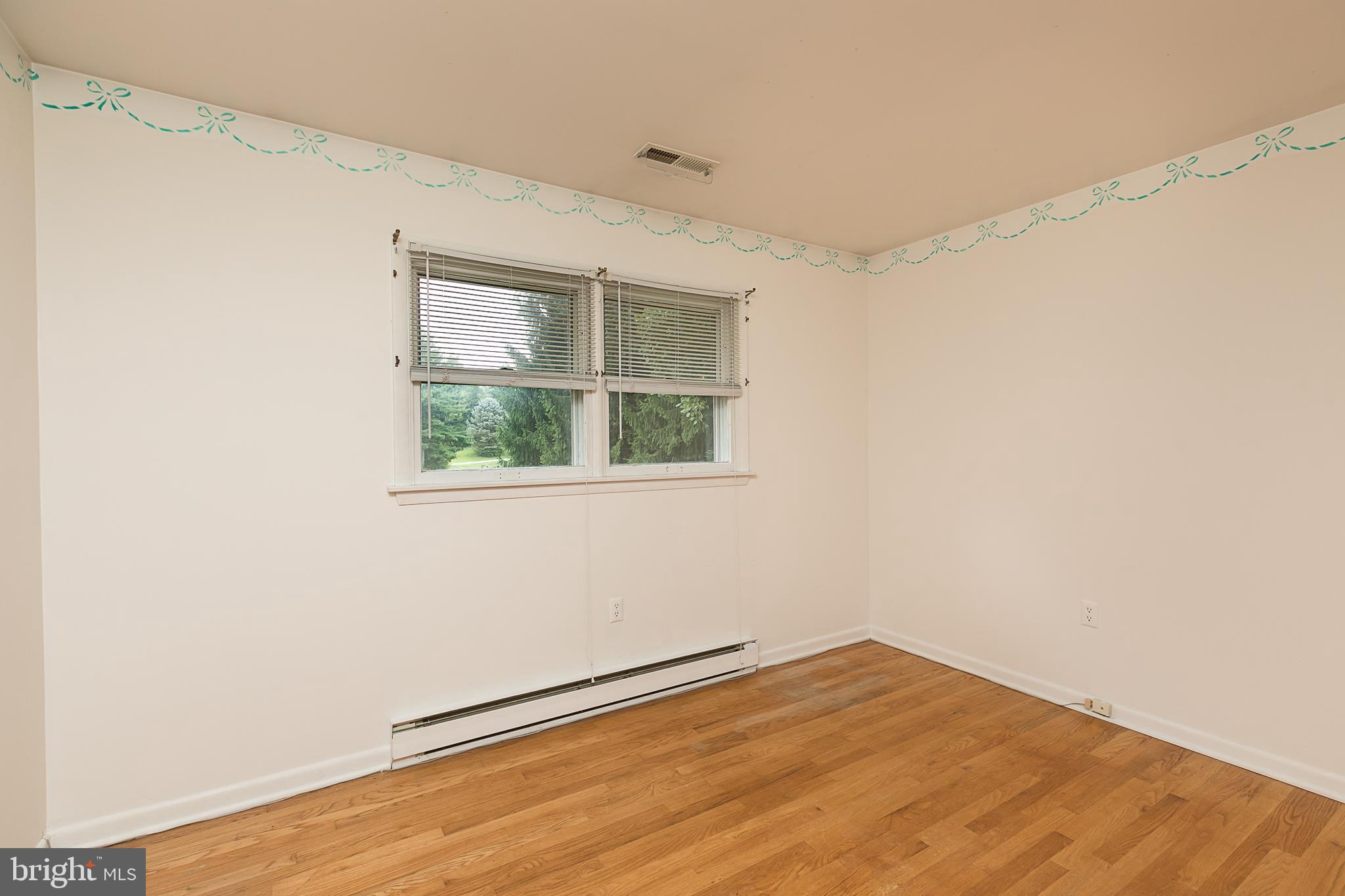 3325 Lineboro Road Manchester, MD 21102 - Photo 14 of 30 Master Bedroom