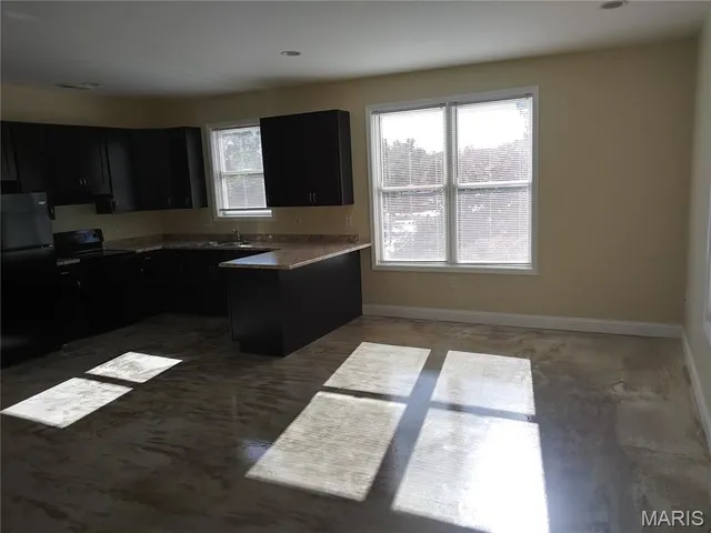 $1,400 | 613 South Florissant Road, Unit 201, Ferguson, MO 63135