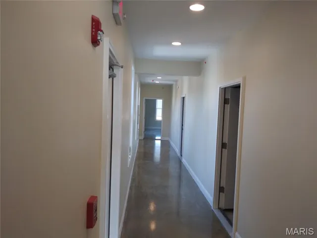 $1,400 | 613 South Florissant Road, Unit 201, Ferguson, MO 63135