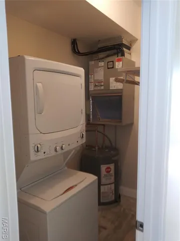 $1,400 | 613 South Florissant Road, Unit 201, Ferguson, MO 63135