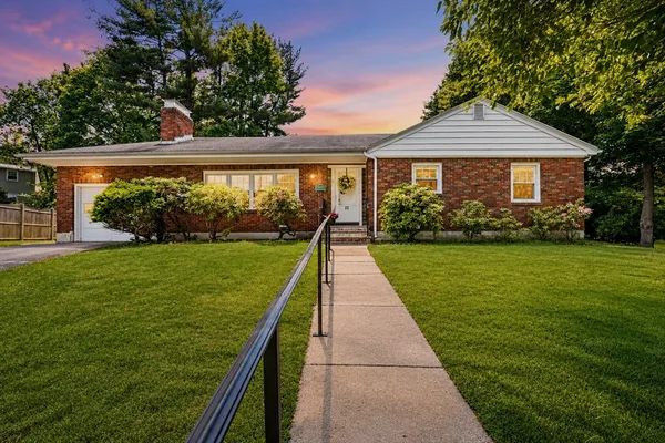 $579,900 | 22 Maxdale Road, Worcester, MA 01602