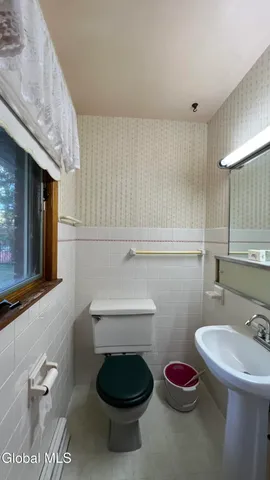 $3,200 | 275 Bloomingrove Drive, Troy, NY 12180