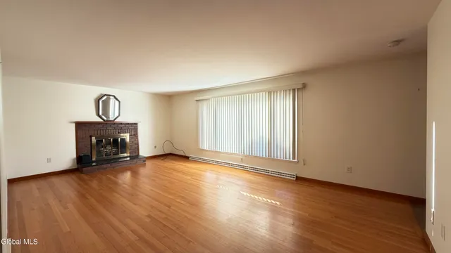 $3,200 | 275 Bloomingrove Drive, North Greenbush, NY 12180