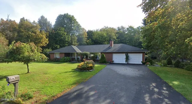 $3,200 | 275 Bloomingrove Drive, Troy, NY 12180