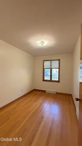 $3,200 | 275 Bloomingrove Drive, North Greenbush, NY 12180