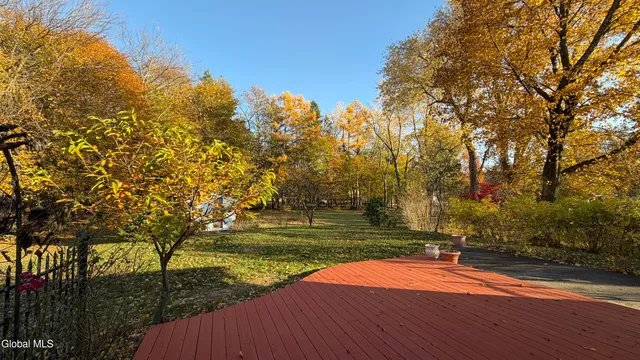 $3,200 | 275 Bloomingrove Drive, North Greenbush, NY 12180