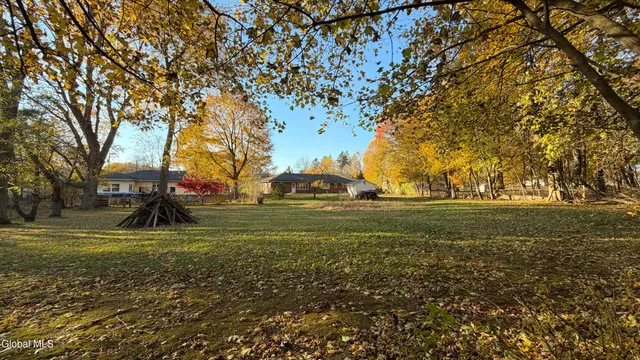 $3,200 | 275 Bloomingrove Drive, North Greenbush, NY 12180