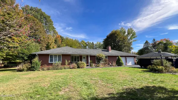 $38,400 | 275 Bloomingrove Drive, North Greenbush, NY 12180