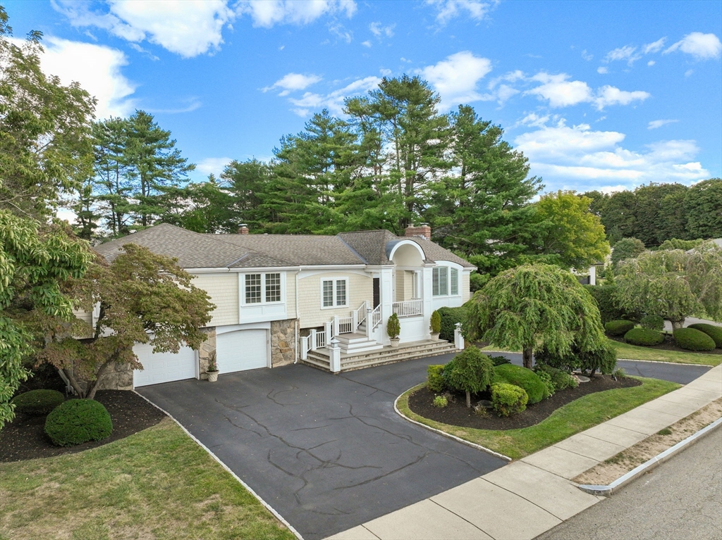 11 Mosley Road Newton, MA 02459 - Photo 2 of 38