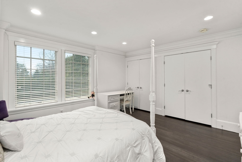11 Mosley Road Newton, MA 02459 - Photo 29 of 38