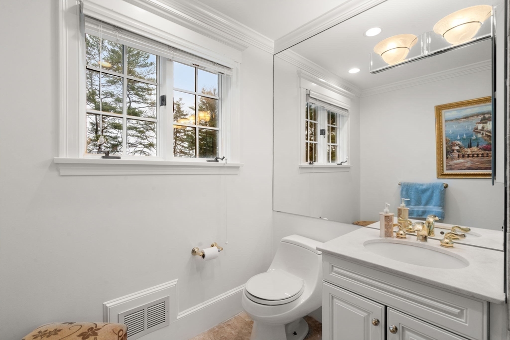 11 Mosley Road Newton, MA 02459 - Photo 32 of 38