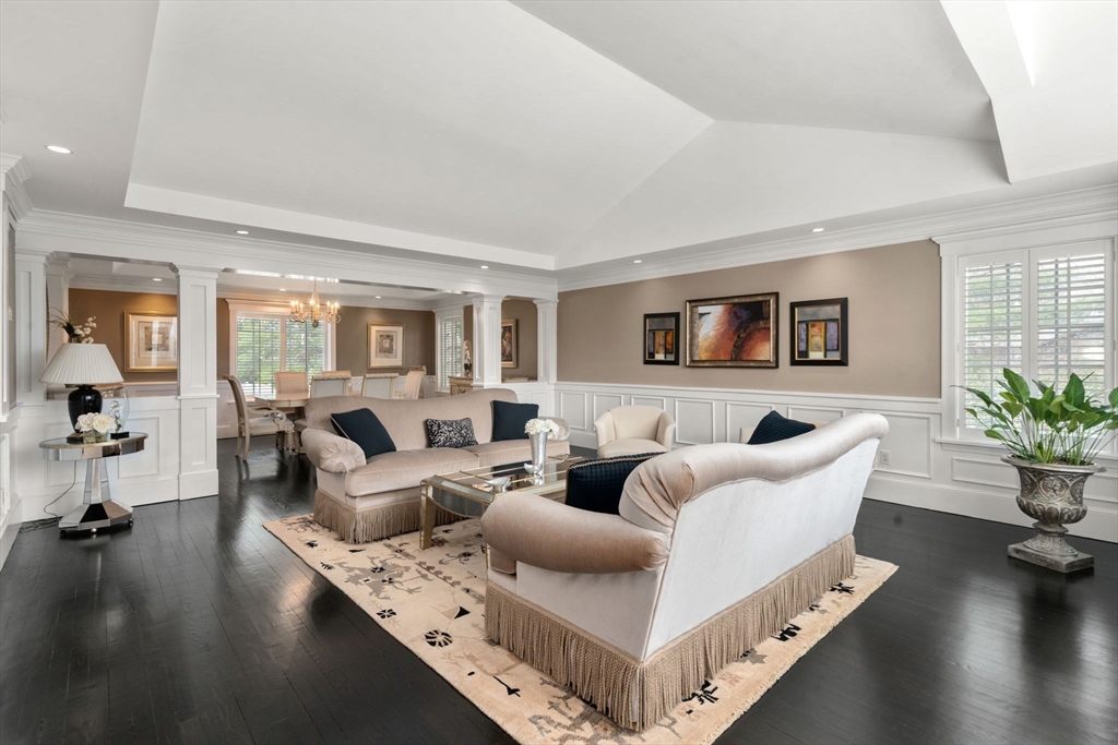 11 Mosley Road Newton, MA 02459 - Photo 8 of 38