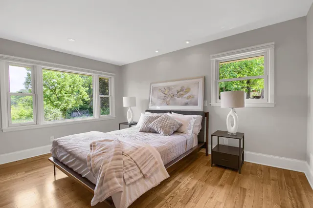 $8,600 | 3465 Deephaven Avenue, Deephaven, MN 55391